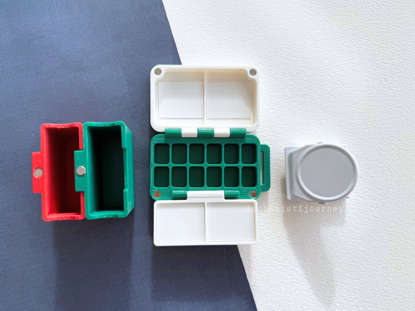 12-Grid Pocket Travel Palette AX31, Glazed Ceramic