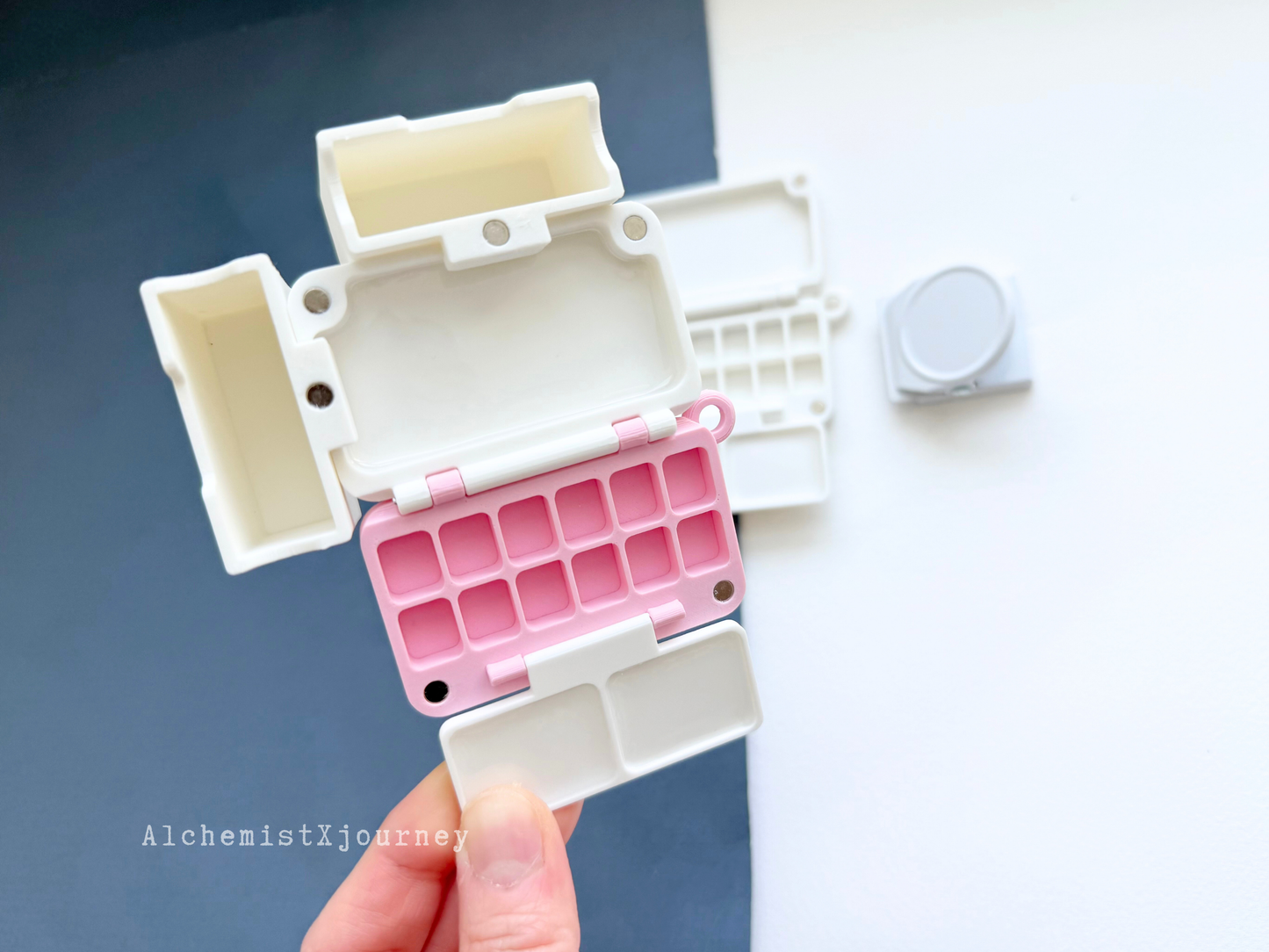 Mini Travel Watercolor Palette AX3, 12 Grid, Compact, Lightweight