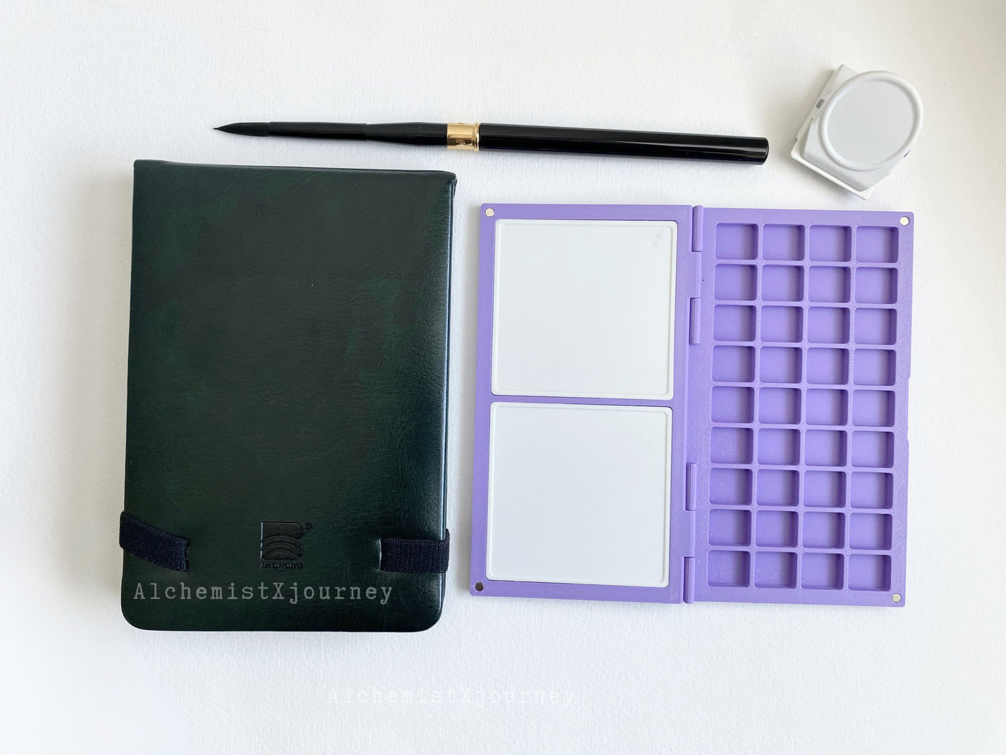 Travel Palette 36-Grid with Holbein Artist Watercolor, Ceramic Mixing Tray, AX2