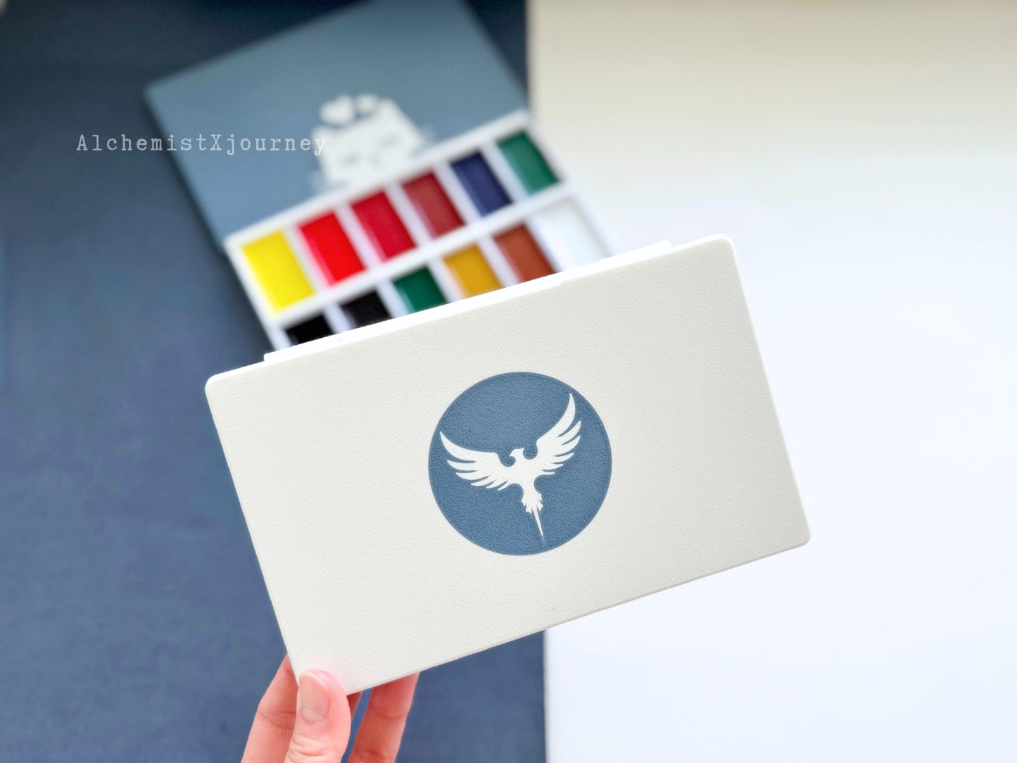 Kuretake 12 Pan Palette AX13, Deep Well, Glazed Ceramic, Removable Modular Grid