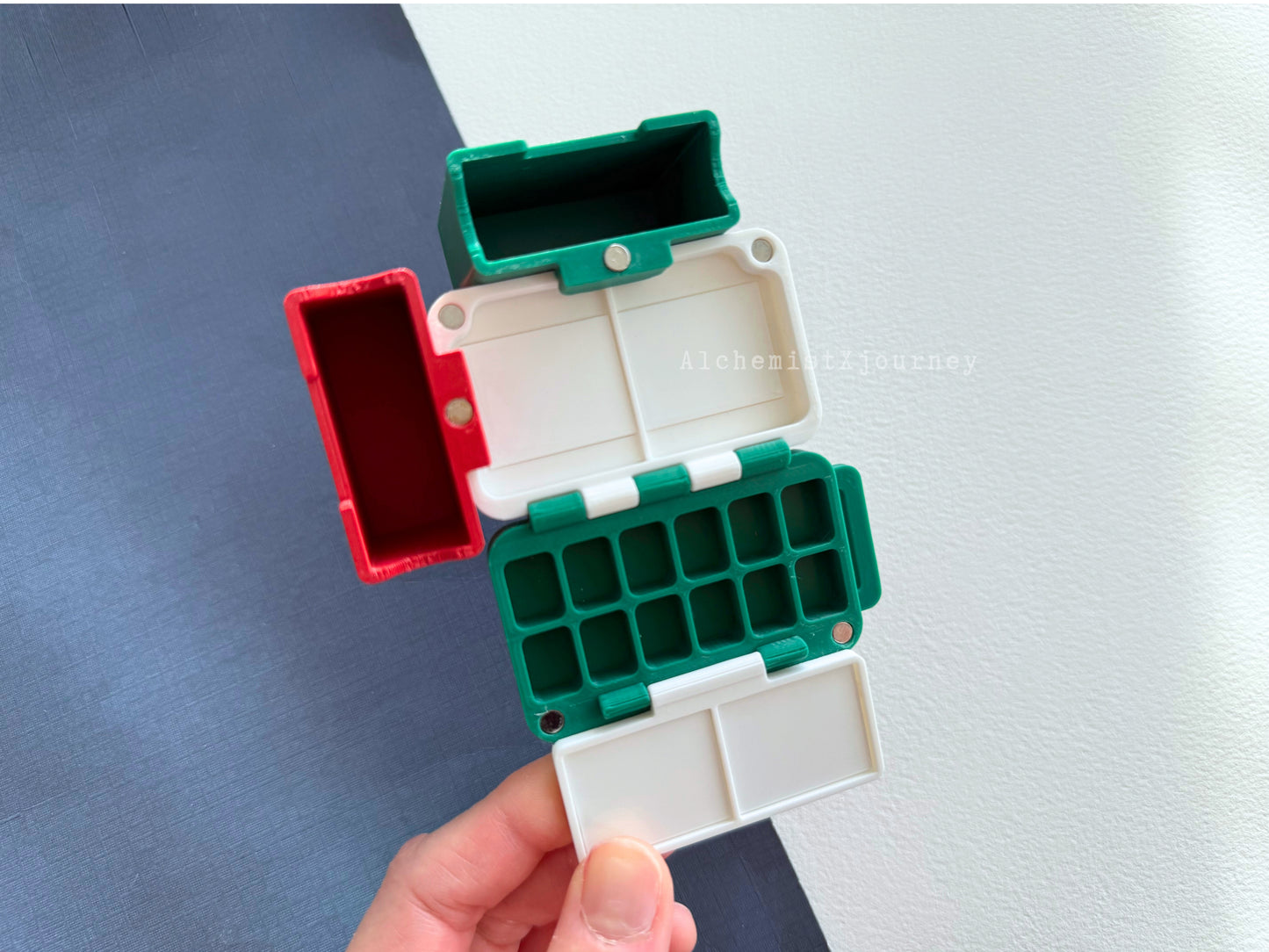 12-Grid Pocket Travel Palette AX31, Glazed Ceramic