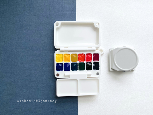 Holbein Watercolor in Mini Travel Watercolor Palette Set AX3, Plein Air