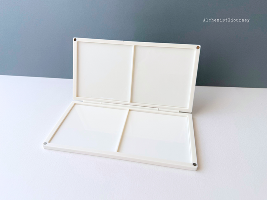 Max Watercolor Mixing Tray AX39: Glazed Ceramic, Magnetic Closure, Portable, Compact, Plein Air