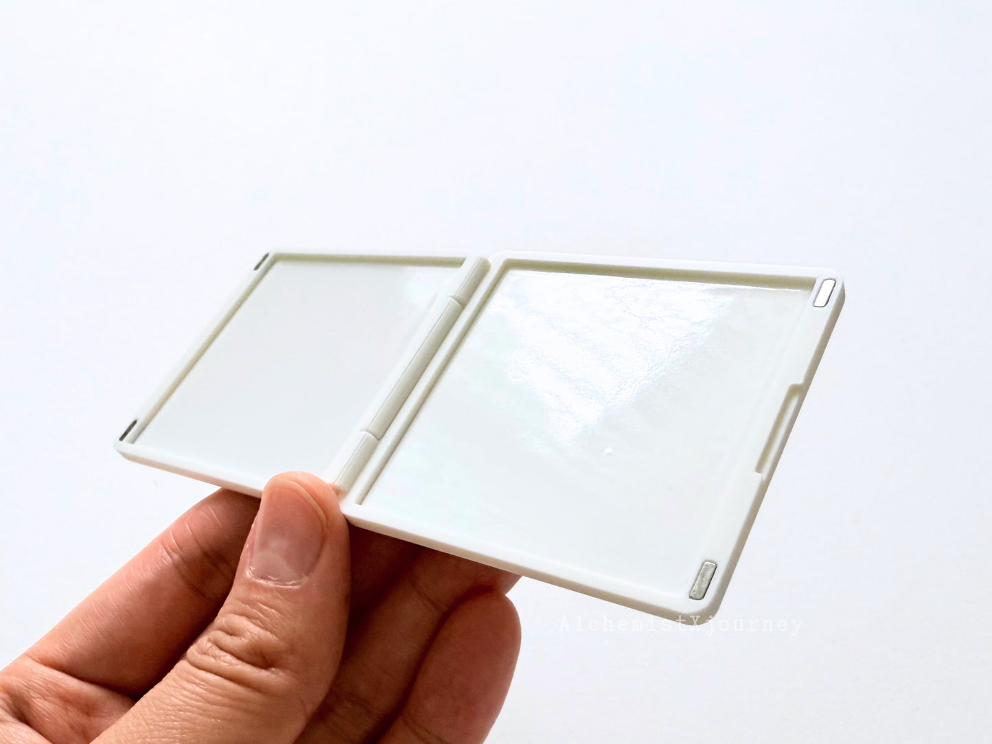 Pocket Watercolor Mixing Tray AX26, Glazed Ceramic