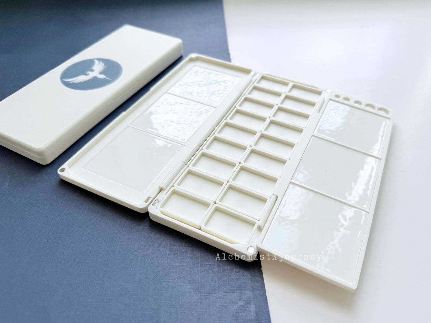 18 Slim Full Pan Watercolor Palette AX20, Glazed Ceramic, Magnetic Base, Brush Holder, Plein Air, Compact
